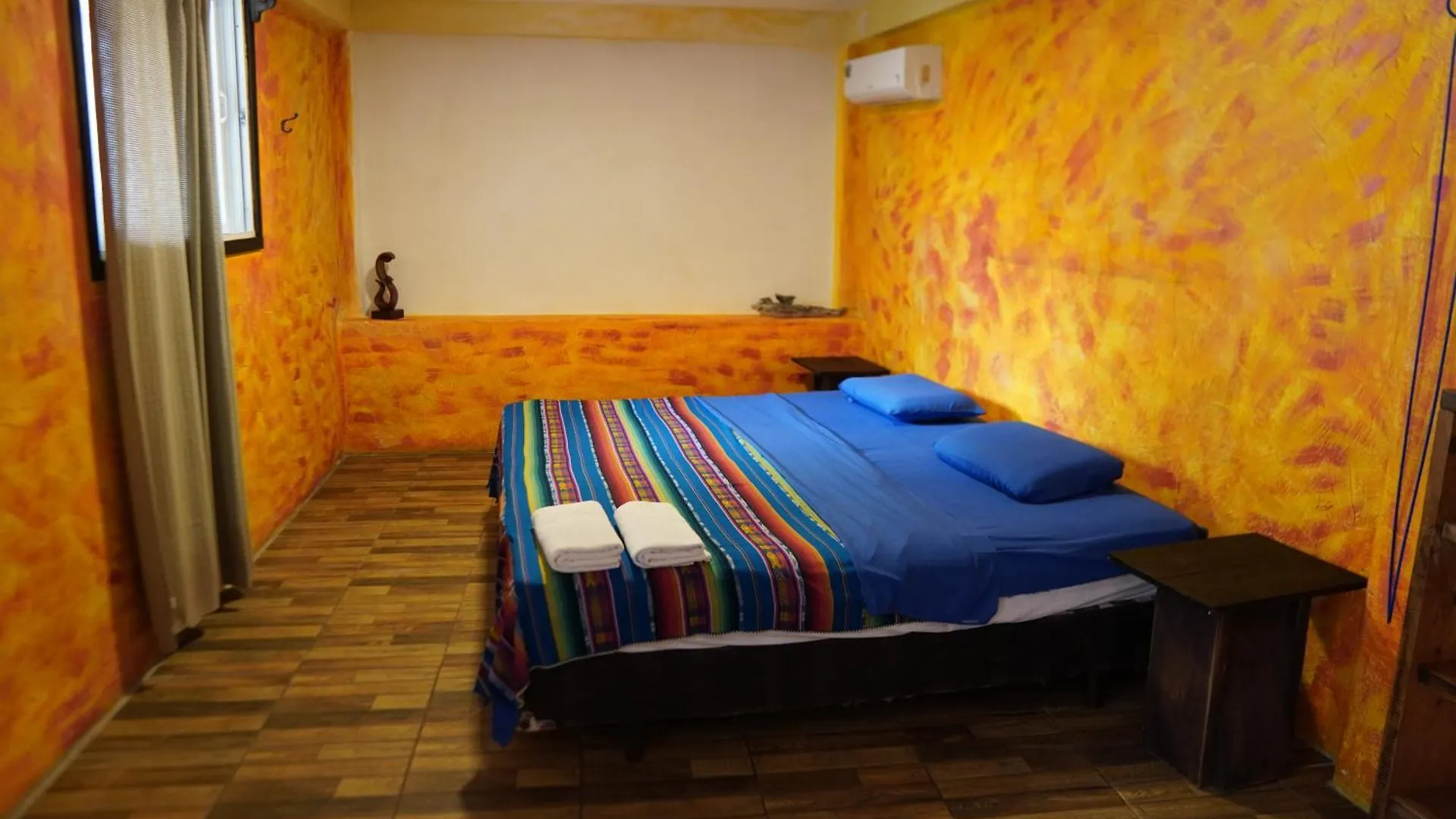 Galapagos Morning Glory Hostel Puerto Ayora